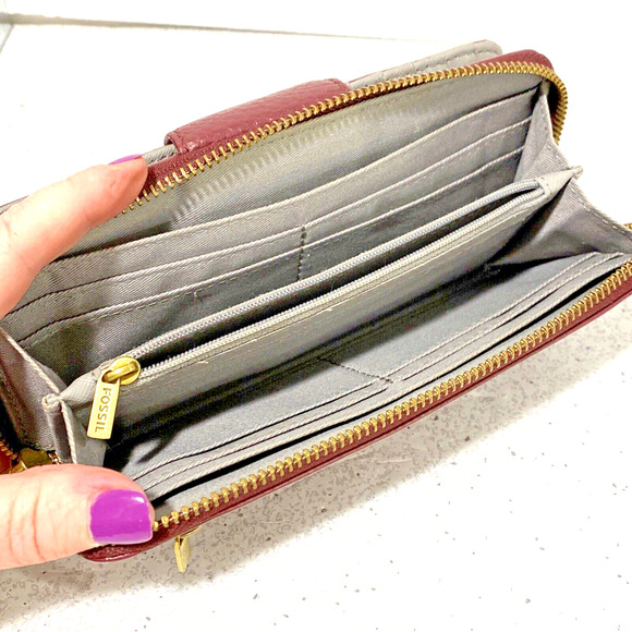 FOSSIL Madison Zipper Clutch Burgundy Red Pebbled Leather Wallet Wristlet Purse - Picture 6 of 10